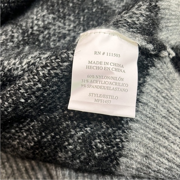 TS Twine and String Gray Animal Print Fuzzy Sweater Size Medium - Picture 4 of 12